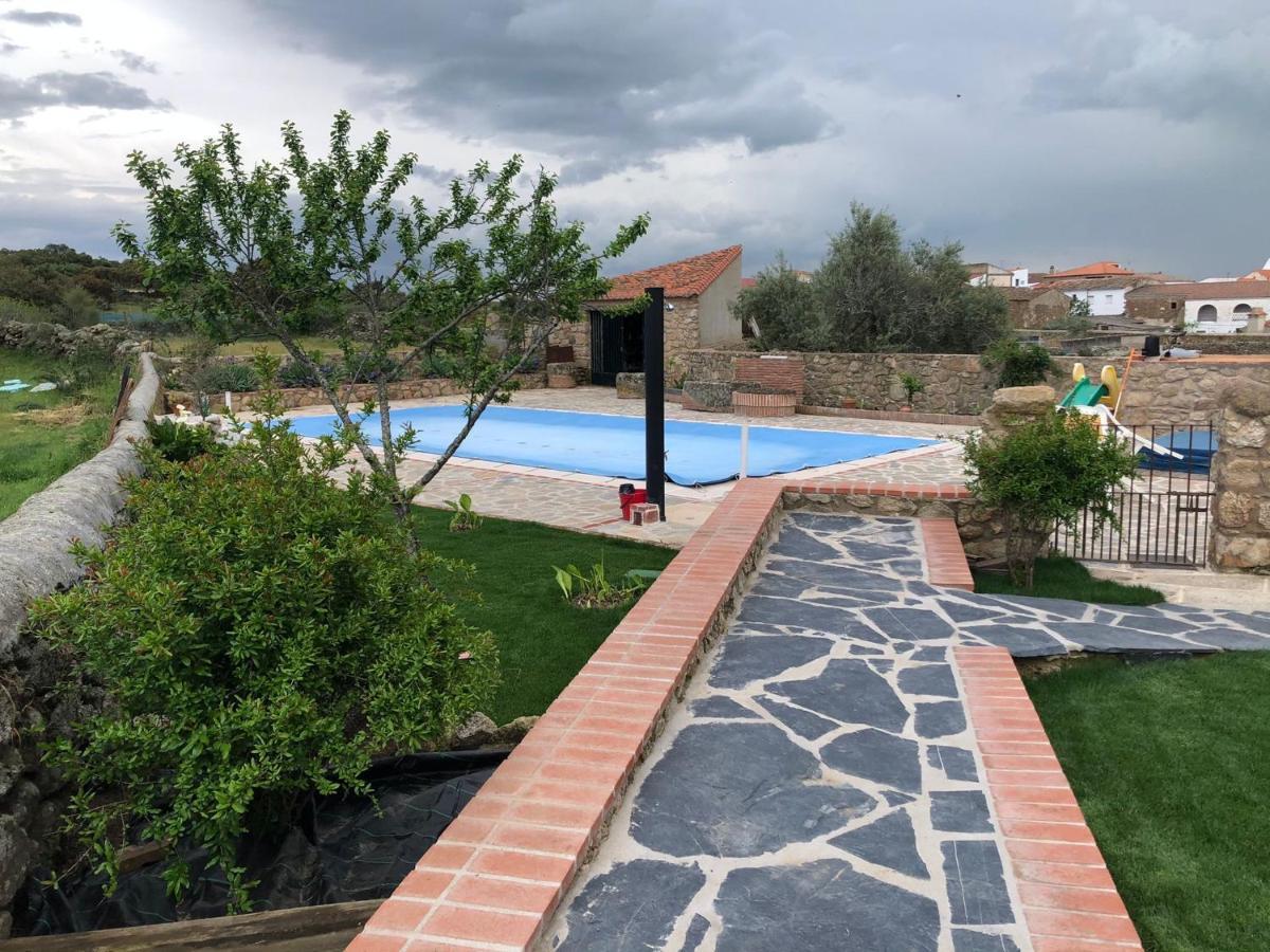 Casa - Apartamento Rural La Tahona Del Abuelo Plasenzuela Luaran gambar