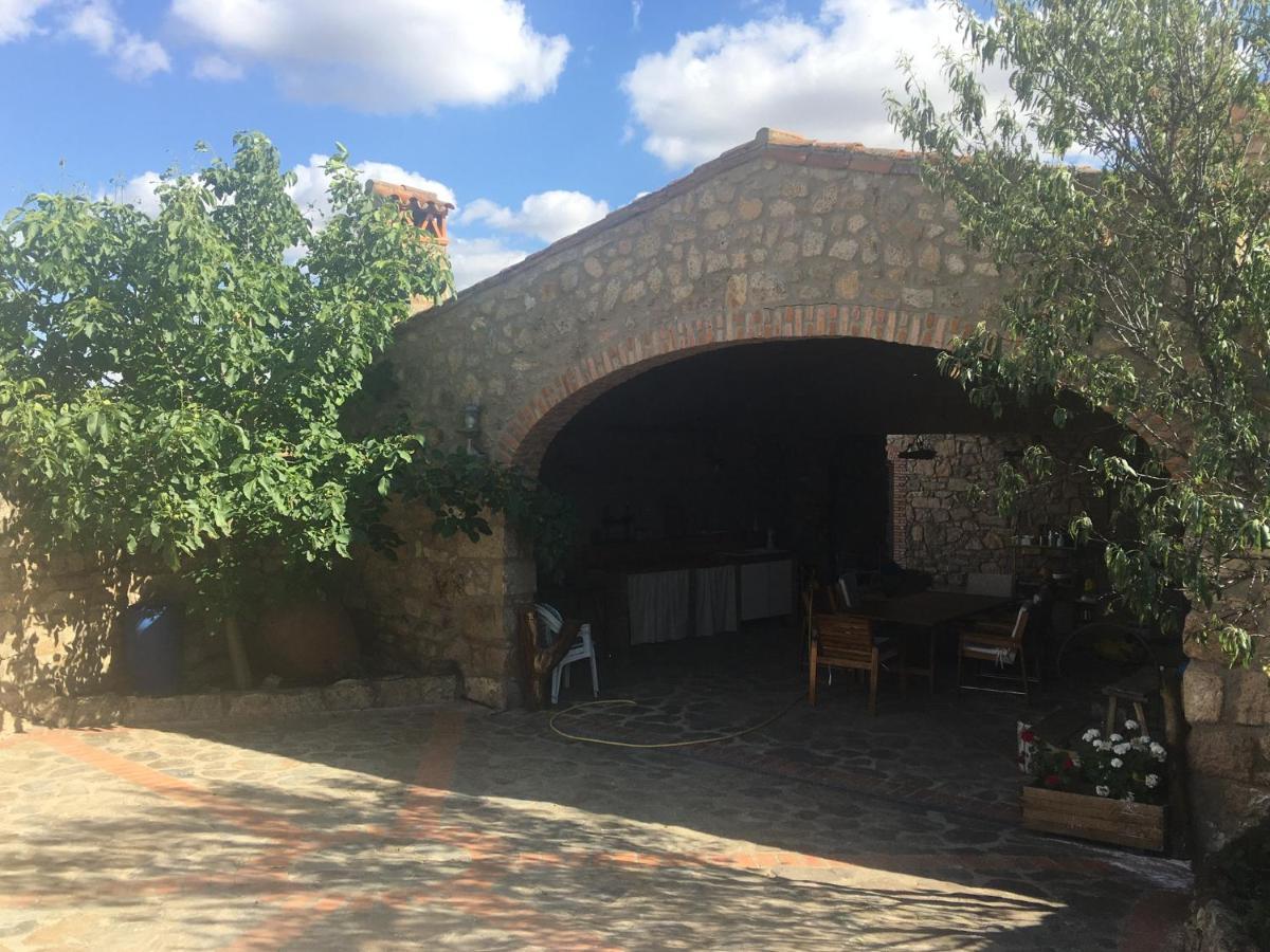 Casa - Apartamento Rural La Tahona Del Abuelo Plasenzuela Luaran gambar